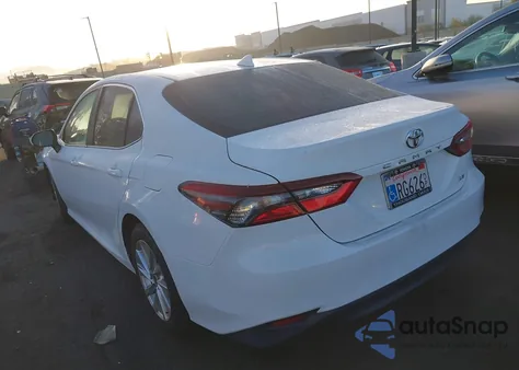 2021 Toyota Camry Le из США, поврежденный, VIN 4T1C11AK3MU440305